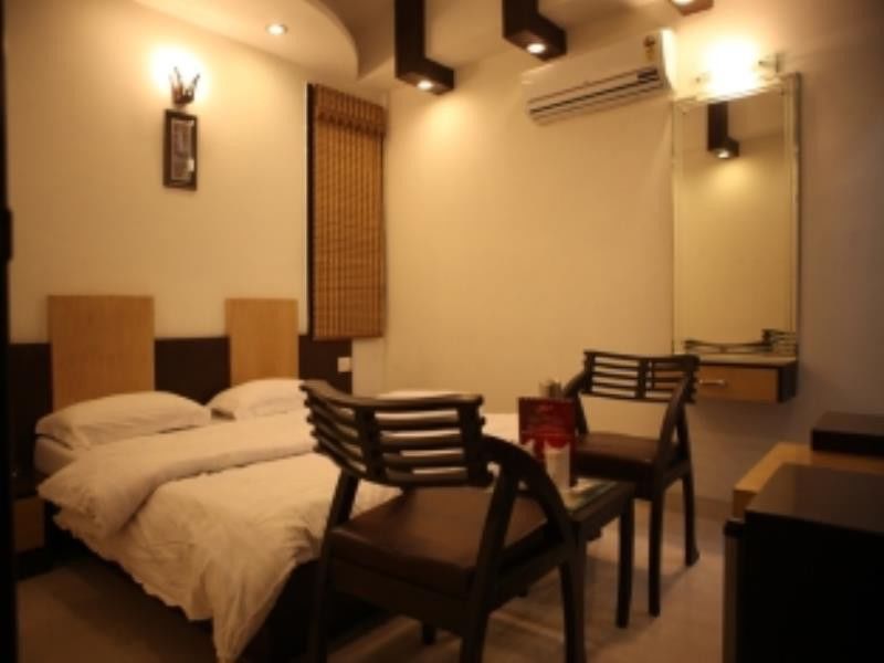 Hotel Pahwa International New Delhi Exterior photo