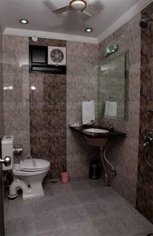 Hotel Pahwa International New Delhi Exterior photo